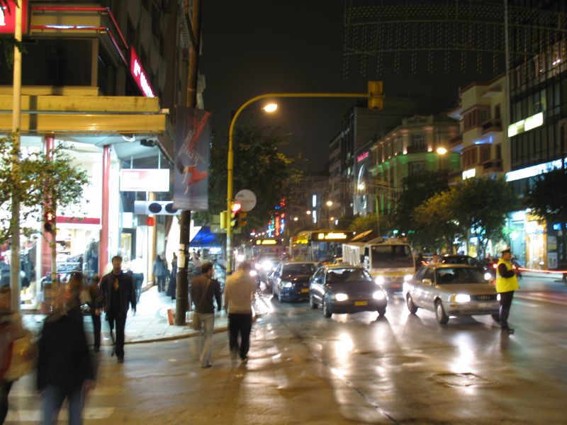 Via Egnatia in Thessaloniki – modern Egnatia Street at night